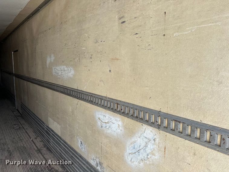 image for item NR9841 1992 Utility  VS2R refrigerated van trailer