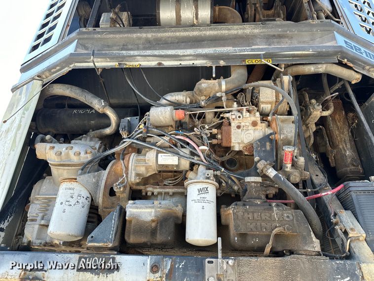 image for item NR9841 1992 Utility  VS2R refrigerated van trailer