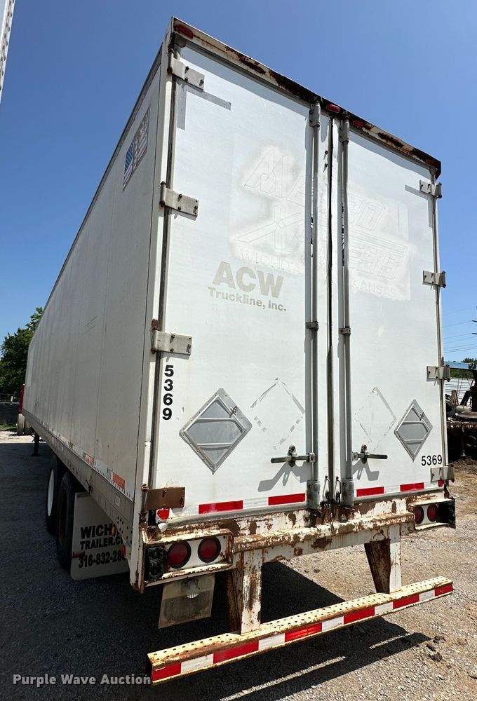 image for item NR9843 1999 Stoughton  AVW-535T-S-C-AR dry van trailer