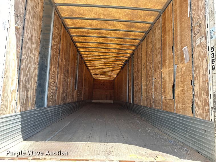 image for item NR9843 1999 Stoughton  AVW-535T-S-C-AR dry van trailer