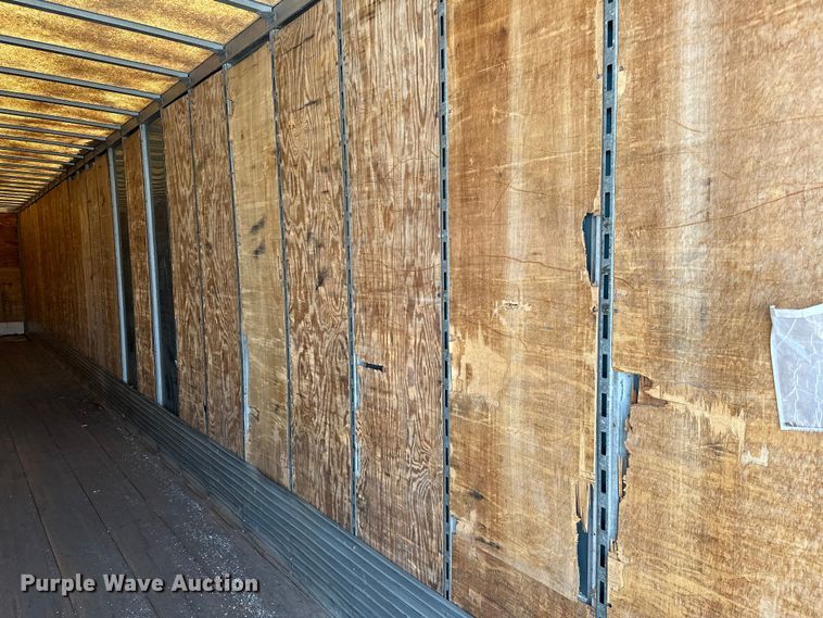 image for item NR9843 1999 Stoughton  AVW-535T-S-C-AR dry van trailer