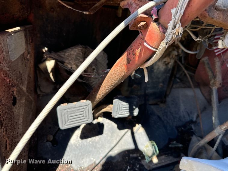 image for item NT9176 International Harvester T86-250 winch truck