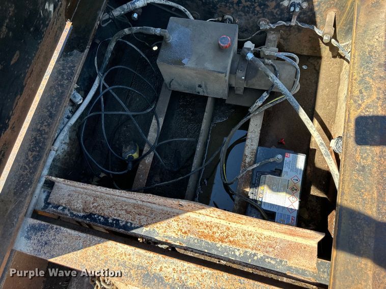 image for item NT9194 2005 Load King CS352 equipment trailer