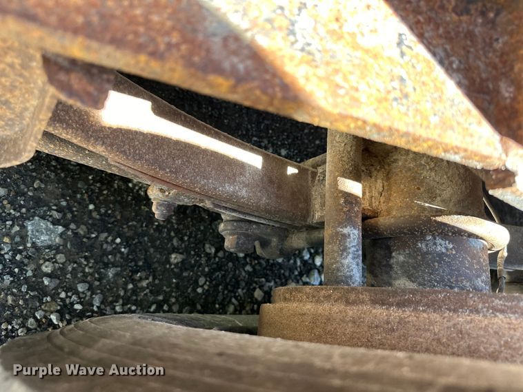 image for item NT9194 2005 Load King CS352 equipment trailer