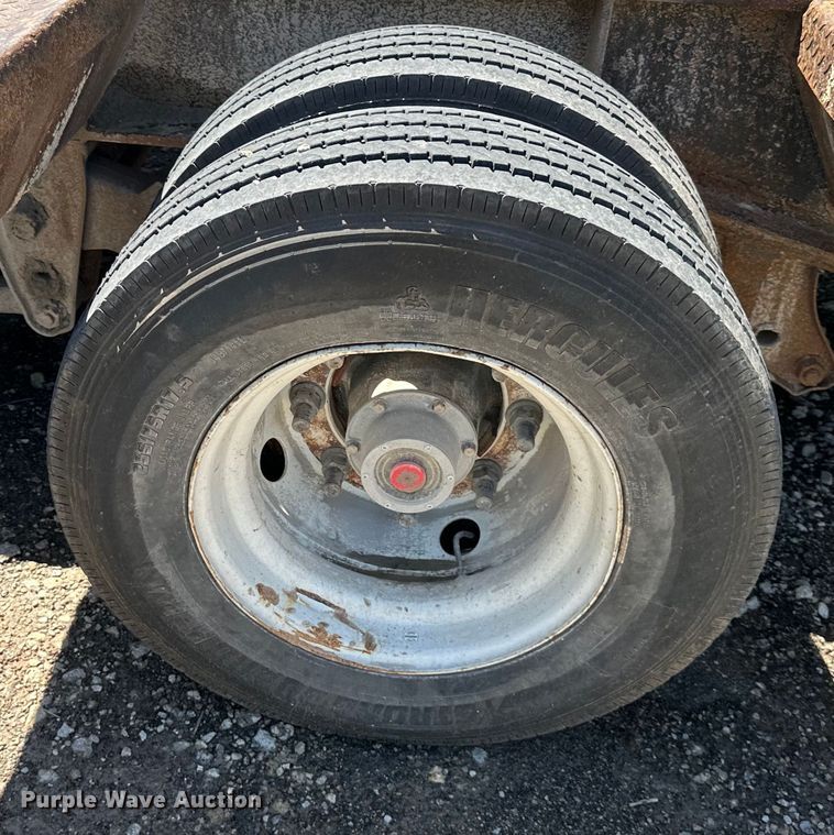 image for item NT9194 2005 Load King CS352 equipment trailer