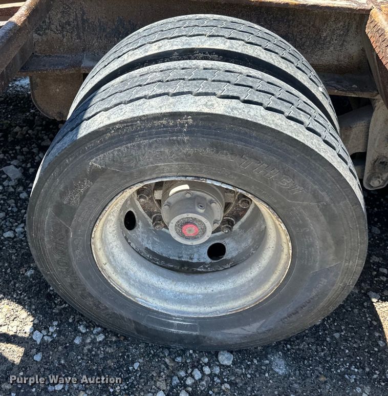 image for item NT9194 2005 Load King CS352 equipment trailer