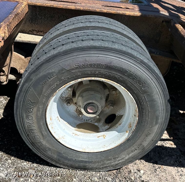 image for item NT9194 2005 Load King CS352 equipment trailer