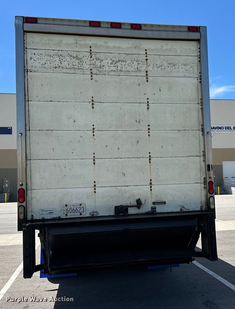 image for item NT9195 2006 Freightliner Business Class M2 box truck