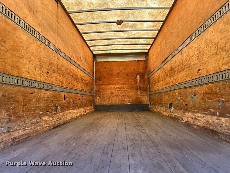 image for item NT9195 2006 Freightliner Business Class M2 box truck