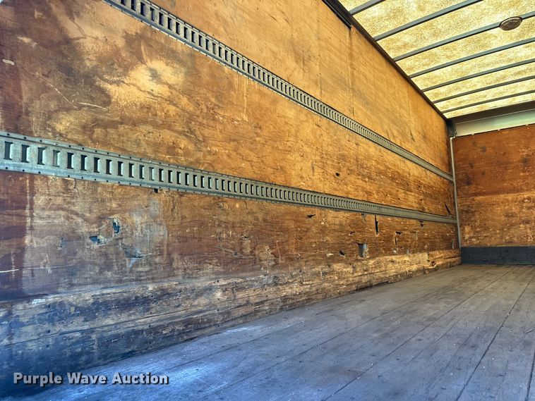 image for item NT9195 2006 Freightliner Business Class M2 box truck