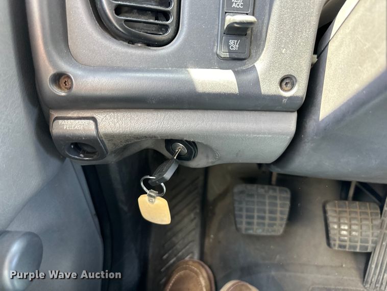 image for item NT9195 2006 Freightliner Business Class M2 box truck