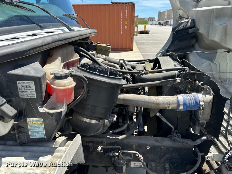 image for item NT9195 2006 Freightliner Business Class M2 box truck