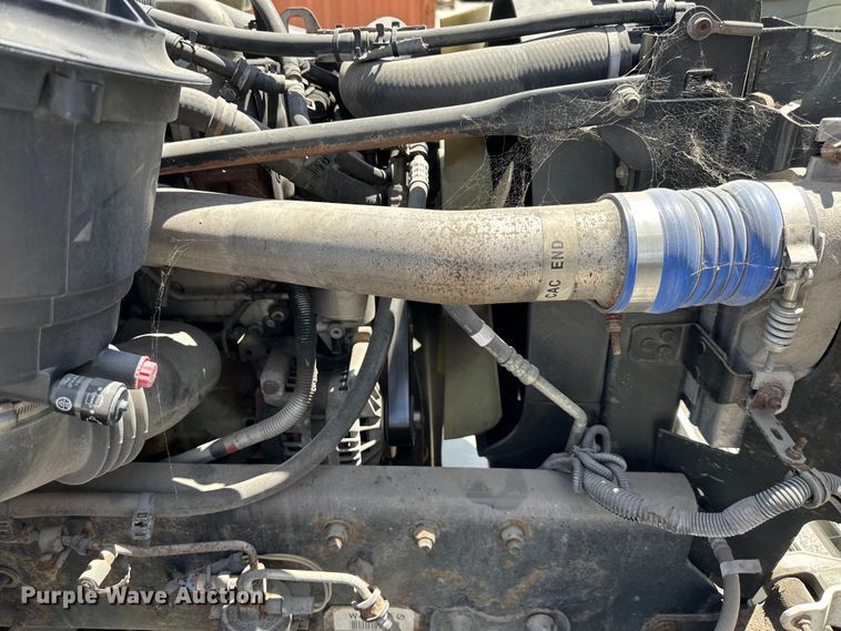 image for item NT9195 2006 Freightliner Business Class M2 box truck