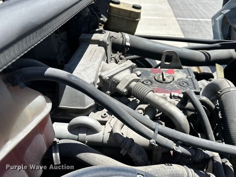 image for item NT9195 2006 Freightliner Business Class M2 box truck