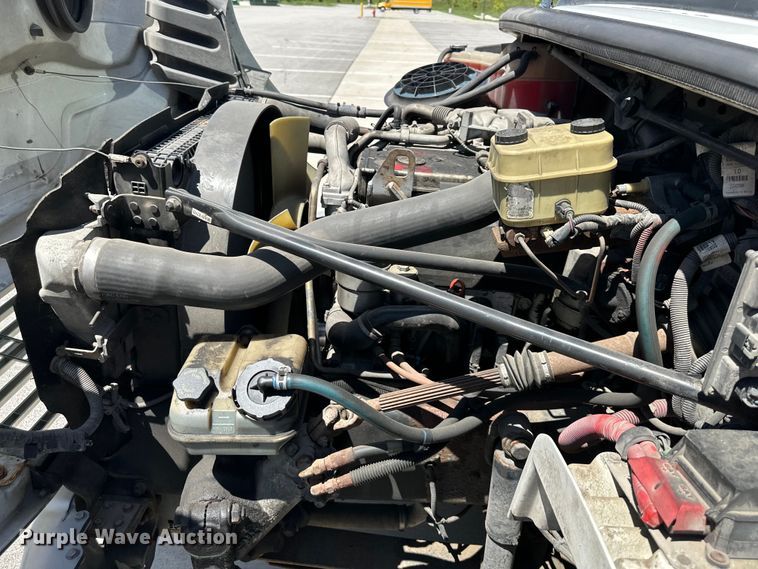 image for item NT9195 2006 Freightliner Business Class M2 box truck