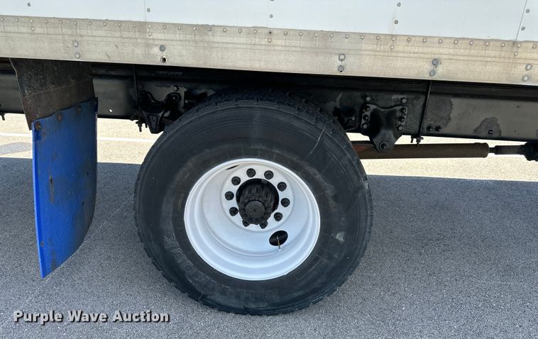 image for item NT9195 2006 Freightliner Business Class M2 box truck