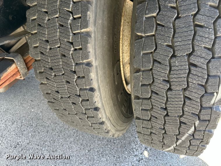 image for item NT9195 2006 Freightliner Business Class M2 box truck