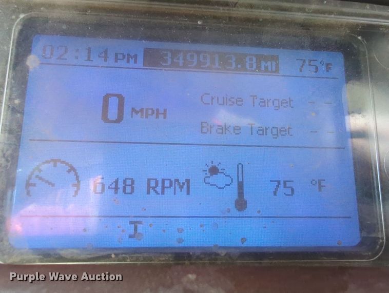 image for item NZ9431 2013 Mack CHU614 semi truck