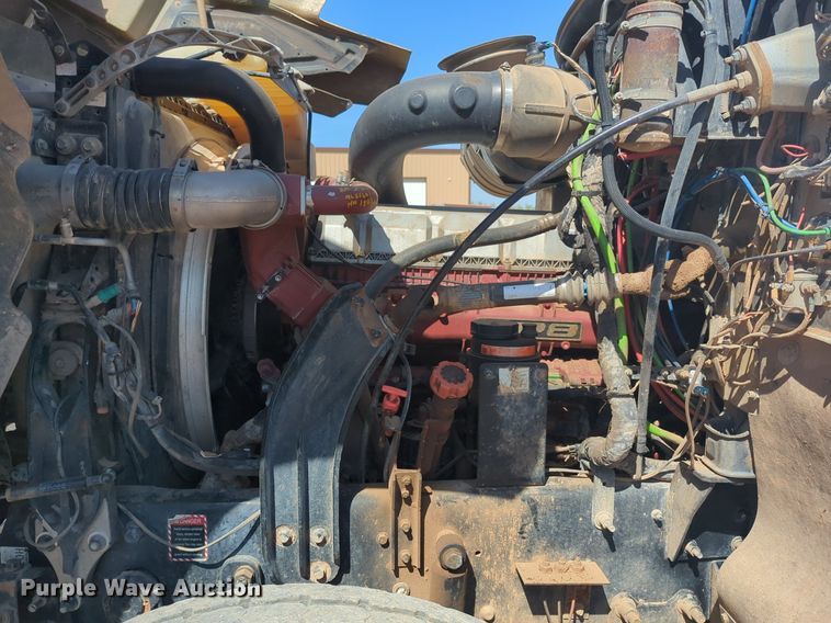 image for item NZ9431 2013 Mack CHU614 semi truck