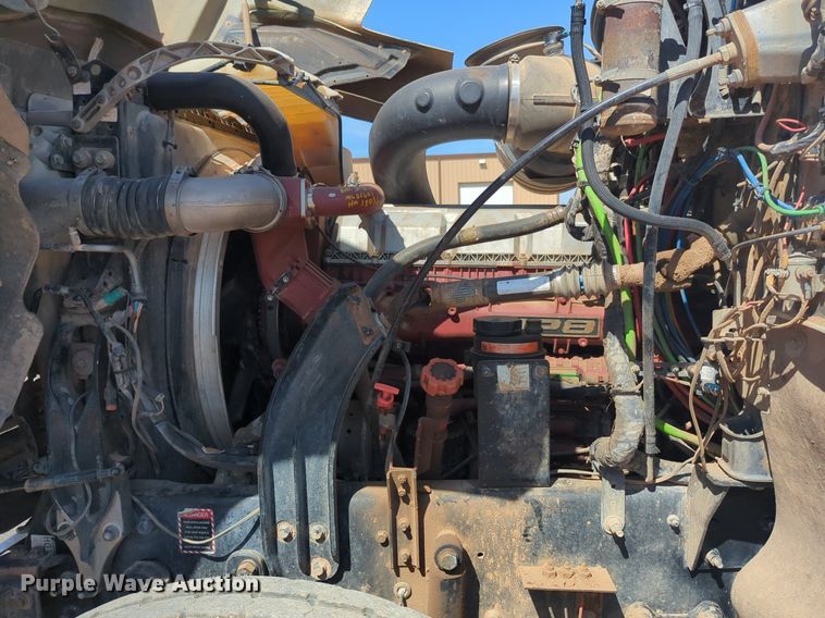 image for item NZ9431 2013 Mack CHU614 semi truck