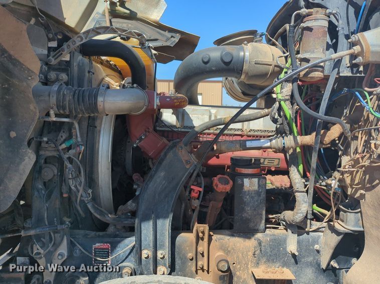 image for item NZ9431 2013 Mack CHU614 semi truck