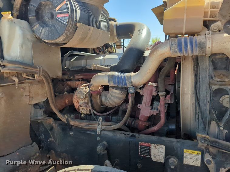 image for item NZ9431 2013 Mack CHU614 semi truck