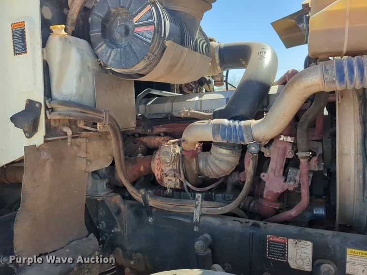 image for item NZ9431 2013 Mack CHU614 semi truck