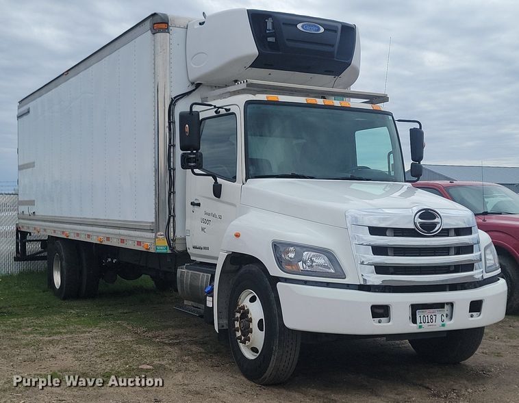 image for item NZ9816 2015 Hino 338 refrigerated truck