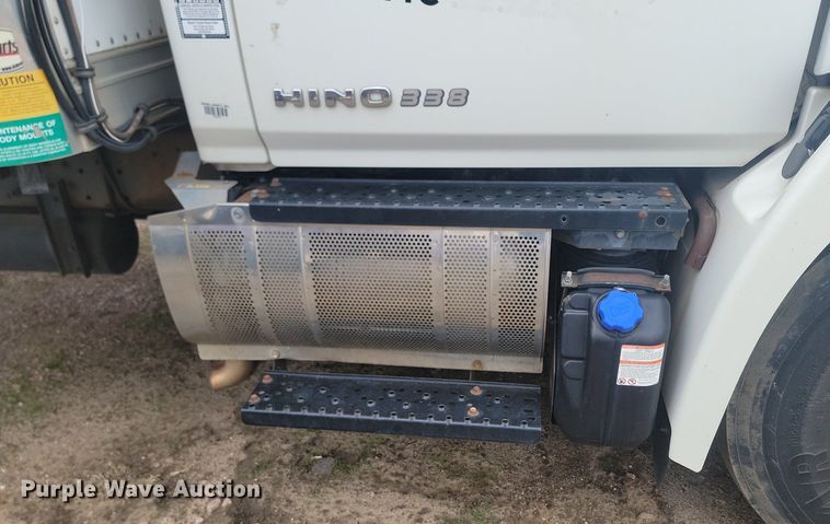 image for item NZ9816 2015 Hino 338 refrigerated truck