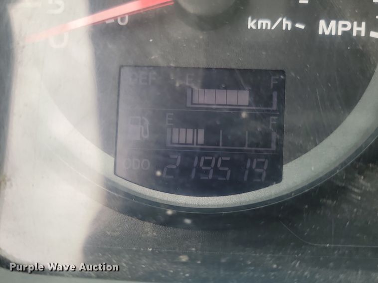 image for item NZ9816 2015 Hino 338 refrigerated truck