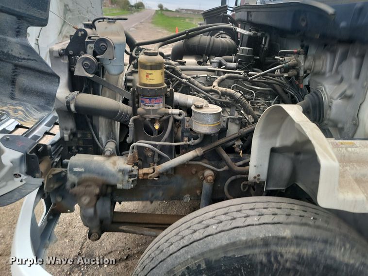 image for item NZ9816 2015 Hino 338 refrigerated truck