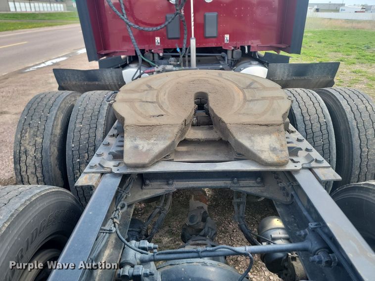 image for item NZ9817 2020 Kenworth T680 semi truck