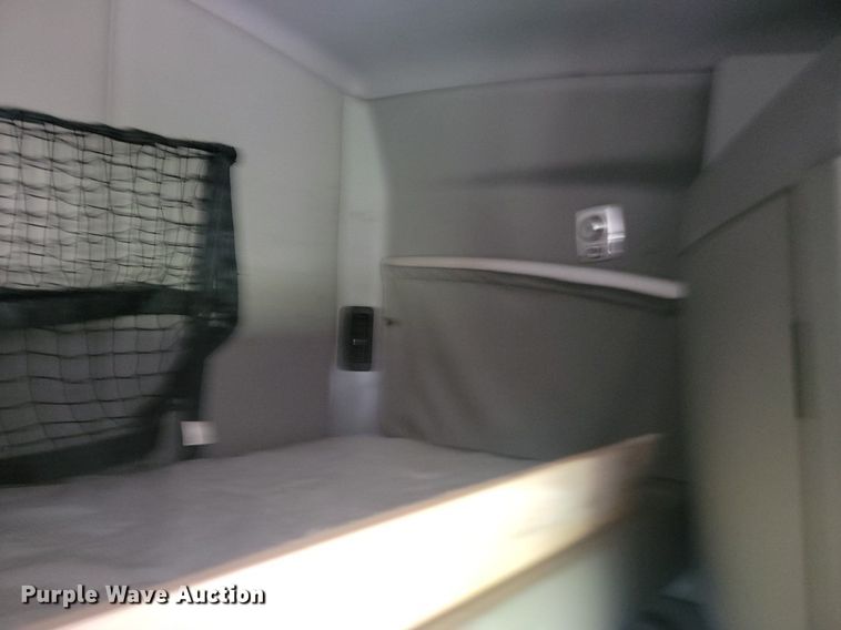 image for item NZ9817 2020 Kenworth T680 semi truck