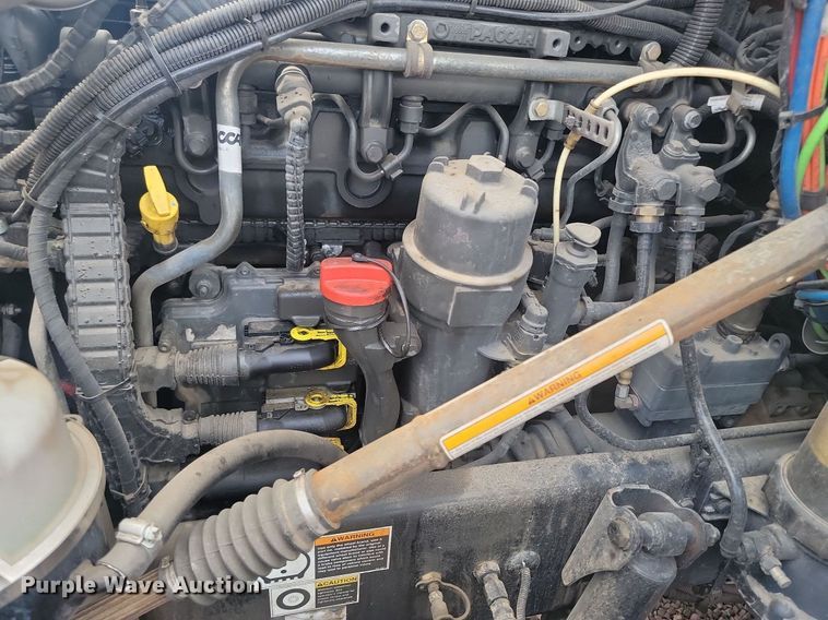 image for item NZ9817 2020 Kenworth T680 semi truck