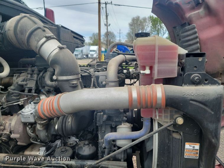 image for item NZ9817 2020 Kenworth T680 semi truck