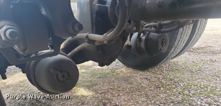 image for item NZ9817 2020 Kenworth T680 semi truck