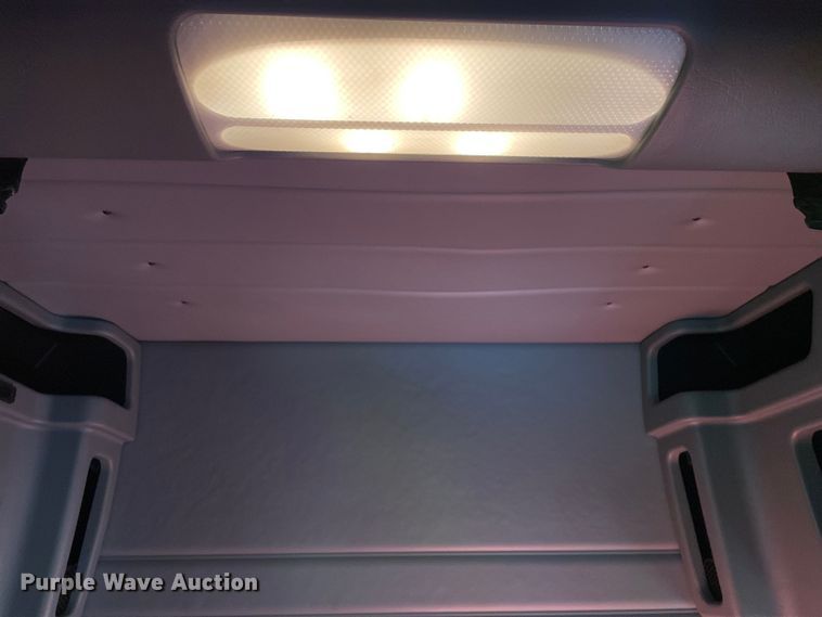 image for item OG9908 2012 Peterbilt  386 semi truck