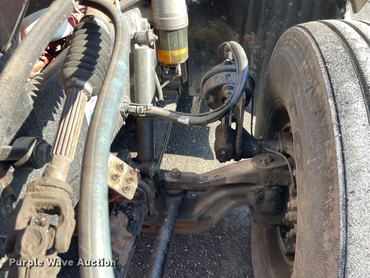 image for item OG9908 2012 Peterbilt  386 semi truck