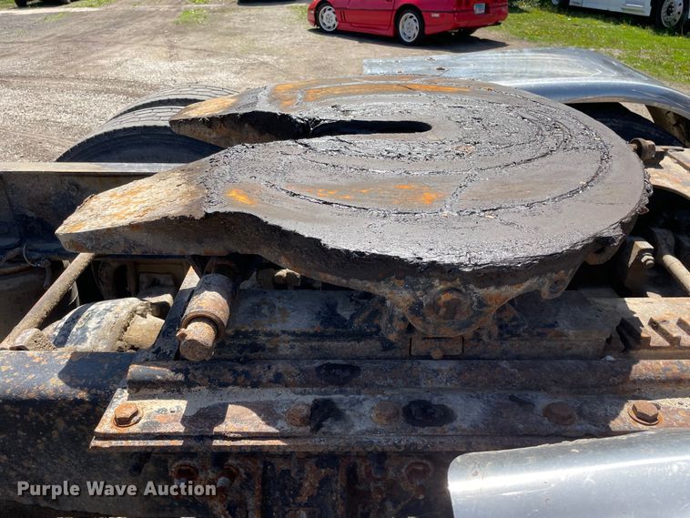 image for item OG9918 1998 Mack  CH613 semi truck