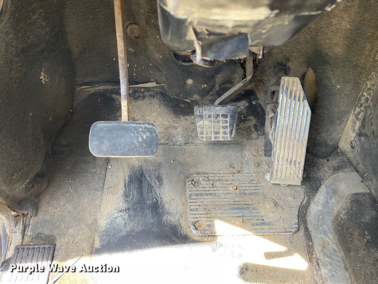 image for item OG9918 1998 Mack  CH613 semi truck