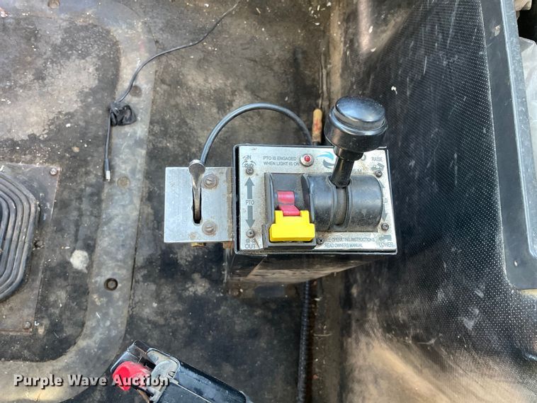 image for item OG9918 1998 Mack  CH613 semi truck