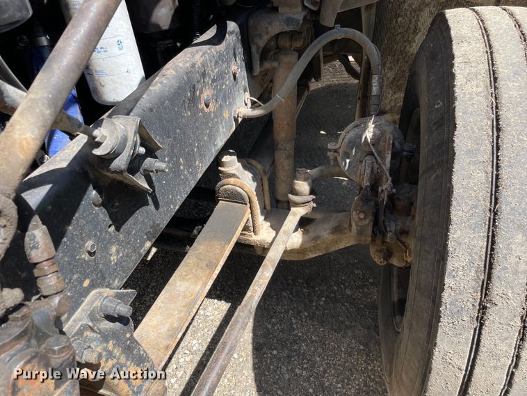 image for item OG9918 1998 Mack  CH613 semi truck