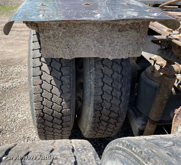 image for item OG9918 1998 Mack  CH613 semi truck