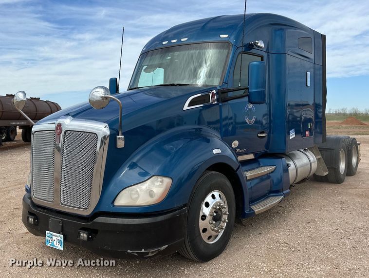 image for item OI9488 2018 Kenworth T680 semi truck