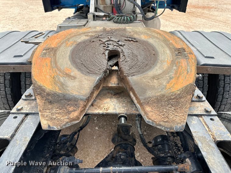 image for item OI9488 2018 Kenworth T680 semi truck