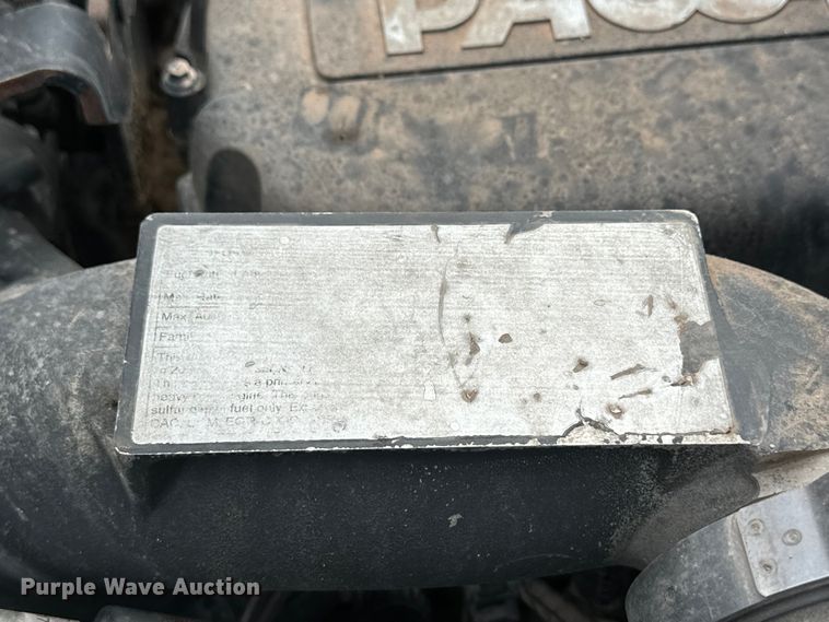 image for item OI9488 2018 Kenworth T680 semi truck