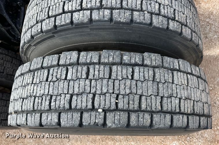 image for item OI9488 2018 Kenworth T680 semi truck