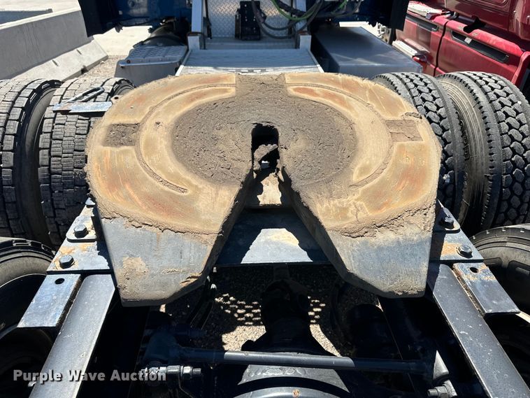 image for item OI9490 2018 Kenworth T680 semi truck