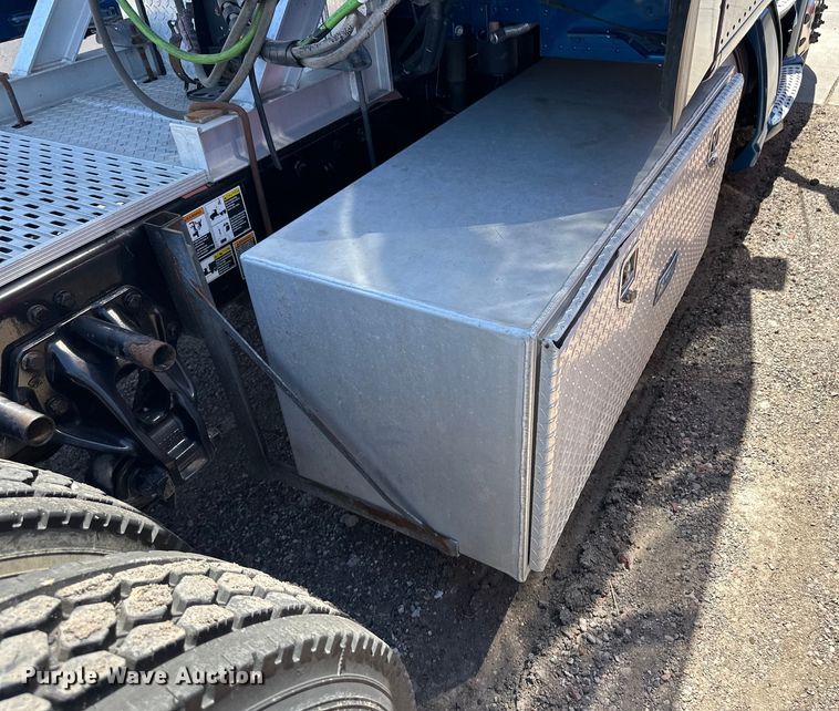 image for item OI9490 2018 Kenworth T680 semi truck