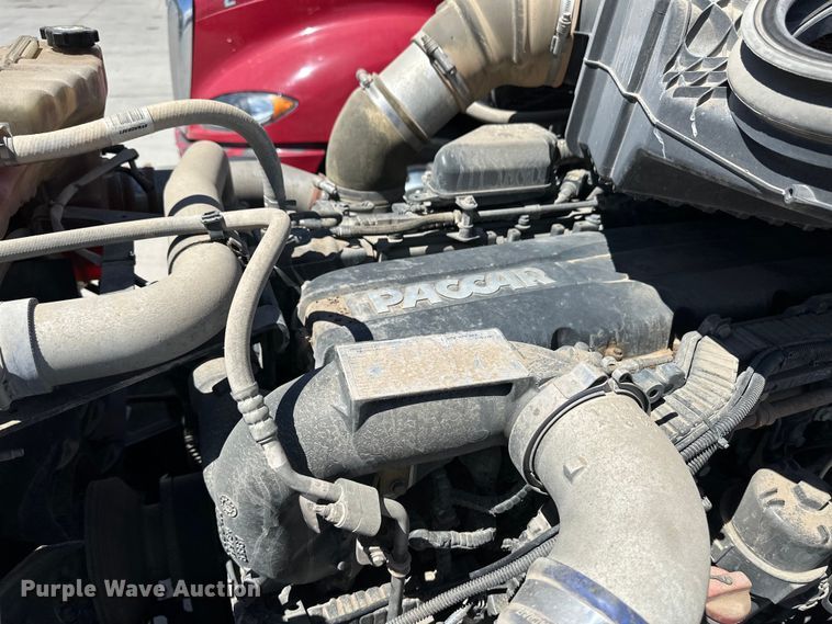 image for item OI9490 2018 Kenworth T680 semi truck